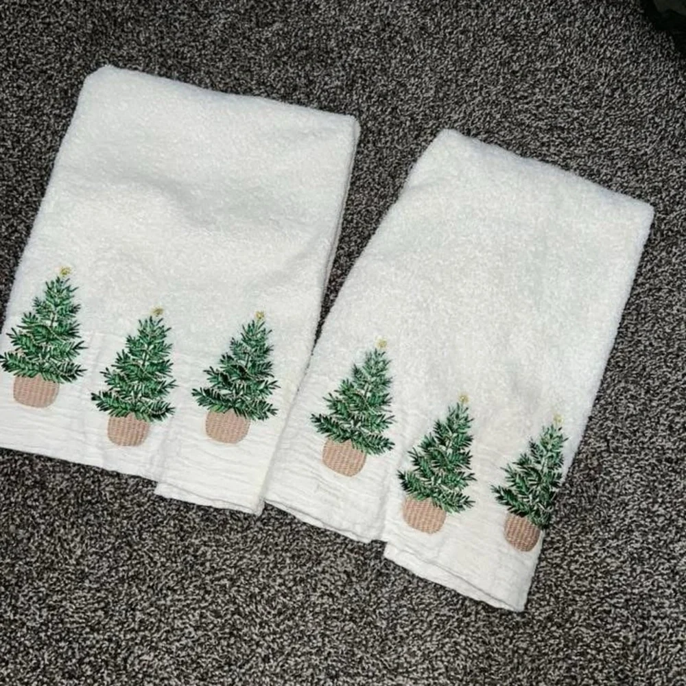 White Christmas Tree Embroidered Towels
